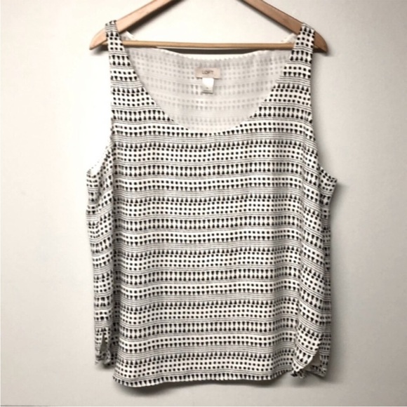 Ann Taylor Loft Geometric Round Neck Lined Tank Top - Picture 2 of 8